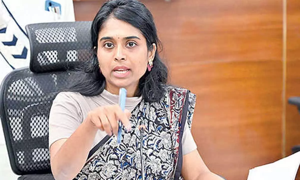 Expedite highway land acquisition, officials told Expedite highway land acquisition, officials told