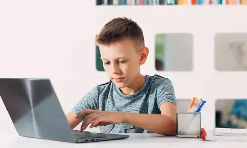 AI-powered learning vs. traditional classrooms