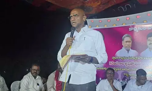 Paper mill violating workers’ rights: Praveen Kumar