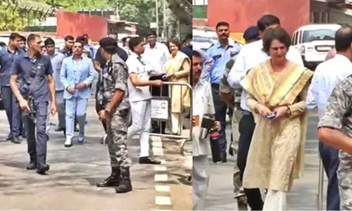 Robert Vadra reaches ED office for 2nd round of questioning, Priyanka Gandhi accompanies him