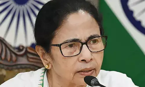 VHP ridicules Mamata Banerjee for meeting with Imams