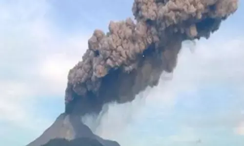 Mount Lewotobi in Indonesia erupts, prompting aviation warning