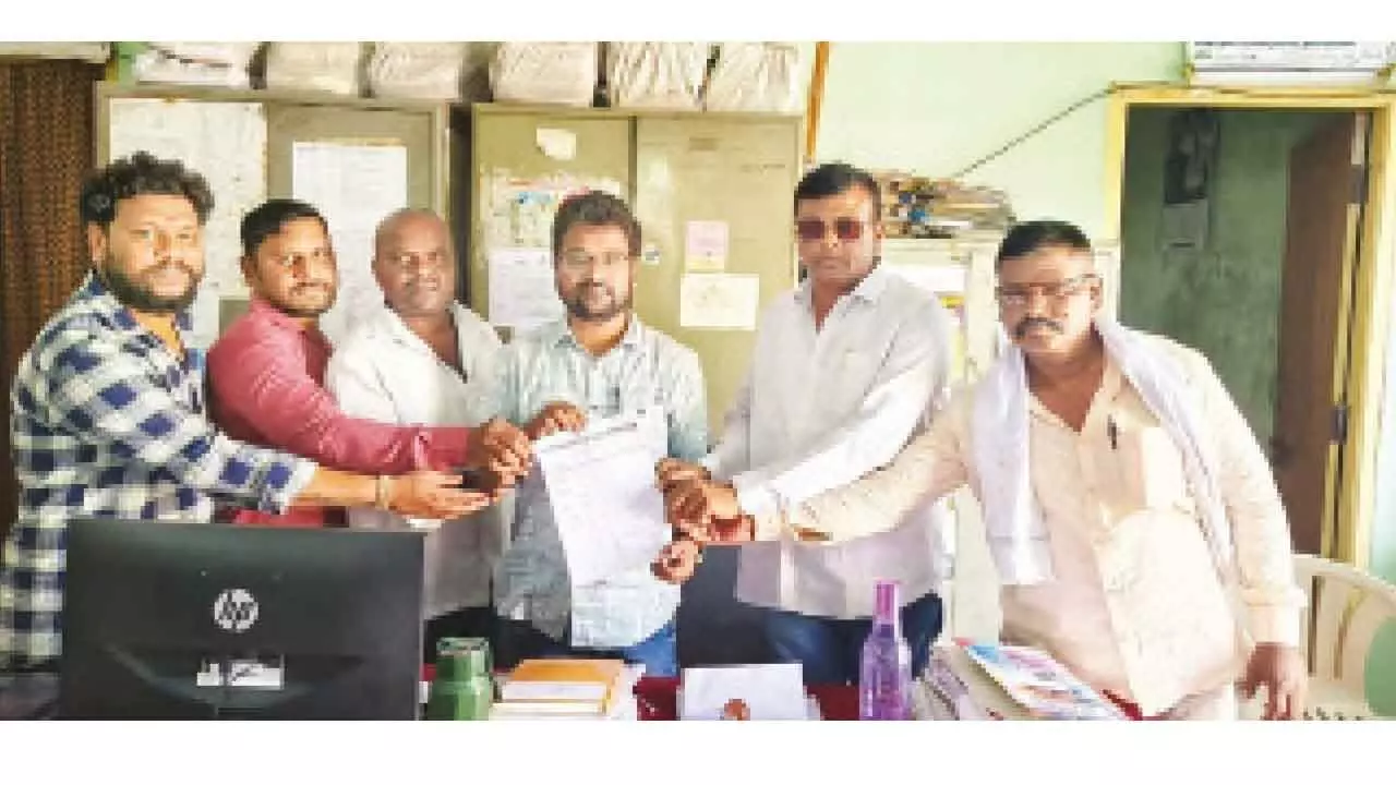 Hold union elections, demand Sirpur Paper Mill workers Hold union elections, demand Sirpur Paper Mill workers