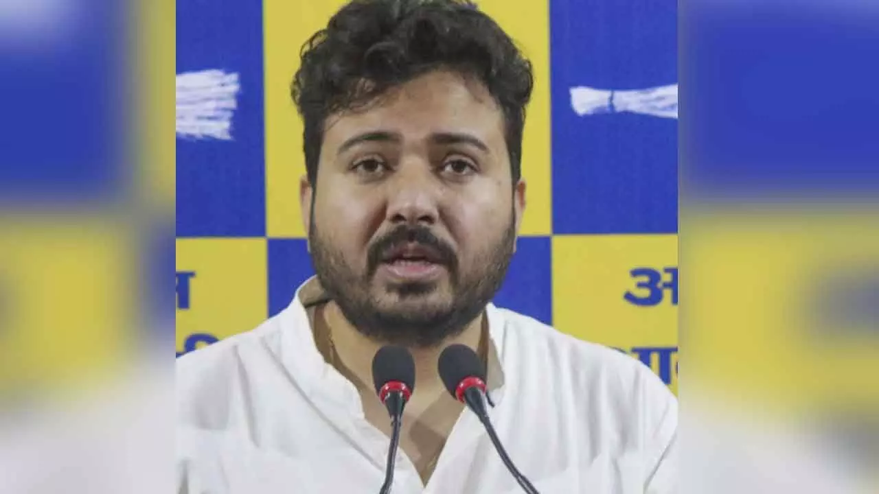 CBI raids AAPs Gujarat poll co-incharge Durgesh Pathak; party leaders cry foul CBI raids AAPs Gujarat poll co-incharge Durgesh Pathak; party leaders cry foul