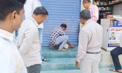 Wanaparthy: Hospital seized, another issued warning