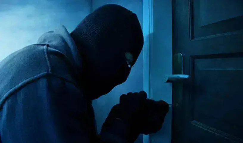 Hyderabad: Panic in Uppal as Masked Individuals Survey Locked Homes