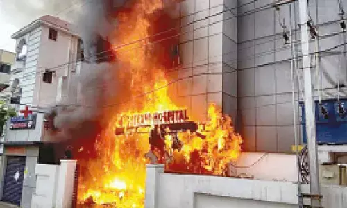 Patient dies after oxygen mask dislodged during evacuation