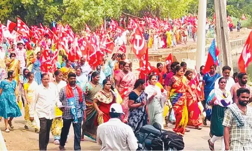 Thousands take out rally demanding house-sites