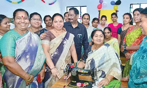 Minister launches free tailoring training PROGRAM in Penukonda