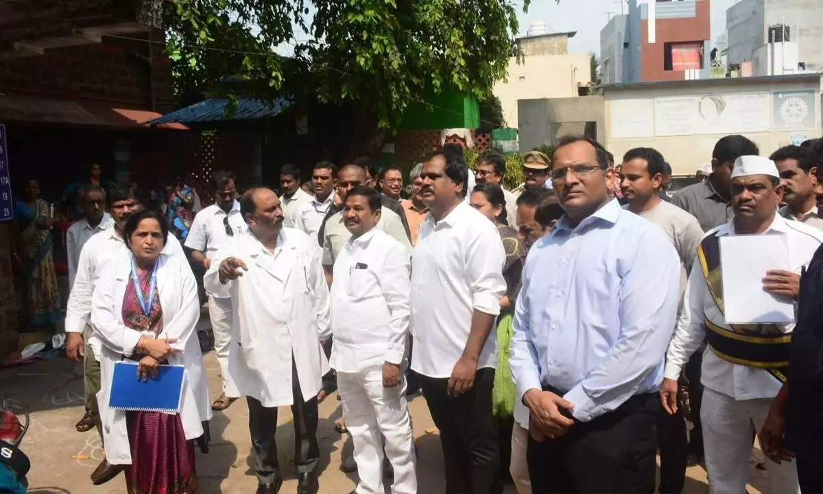 Officials told to provide quality healthcare services to poor Officials told to provide quality healthcare services to poor