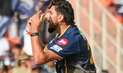 IPL 2025: Ishant Sharma struggles to stay in field amidst heatwave in Ahmedabad