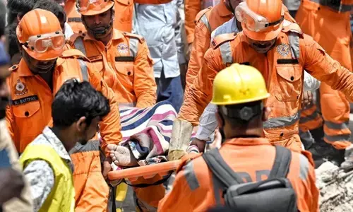 Death Toll in Delhi’s Mustafabad Building Collapse Rises to 11; Landlord Among Victims