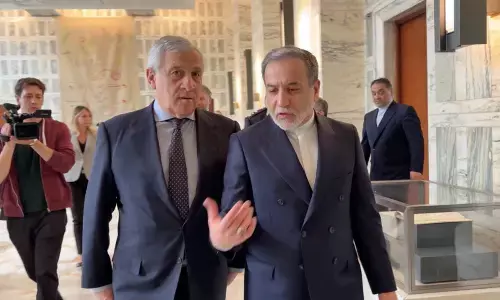 Iran, US move to expert-level talks over Tehrans N-prog