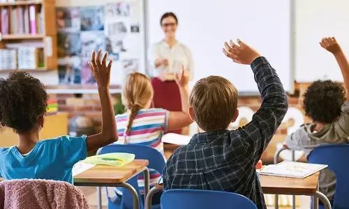 Education without Comparison