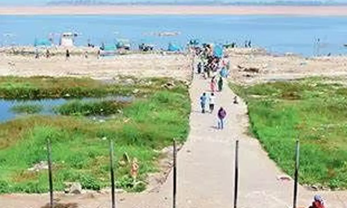 Saraswati Pushkaralu: State govt to tap AP for more boats Saraswati Pushkaralu: State govt to tap AP for more boats