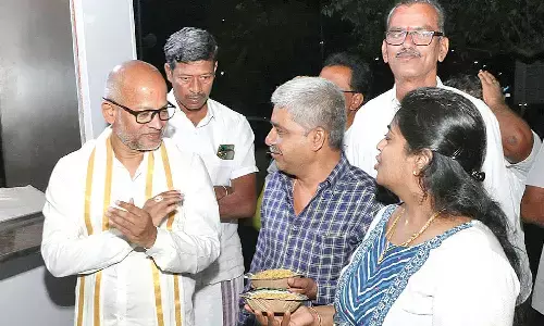 Devotees with darshan tokens, tickets should arrive only at the designated time