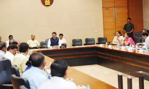 Maha CM bats for project completion within the set deadlines