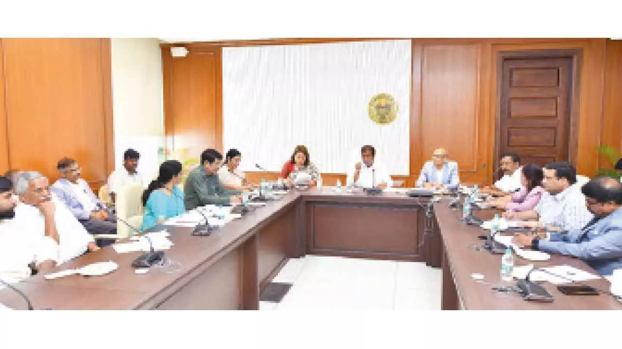 Minister to medical colleges: Weed out ghost faculty or face state govt stick! Minister to medical colleges: Weed out ghost faculty or face state govt stick!