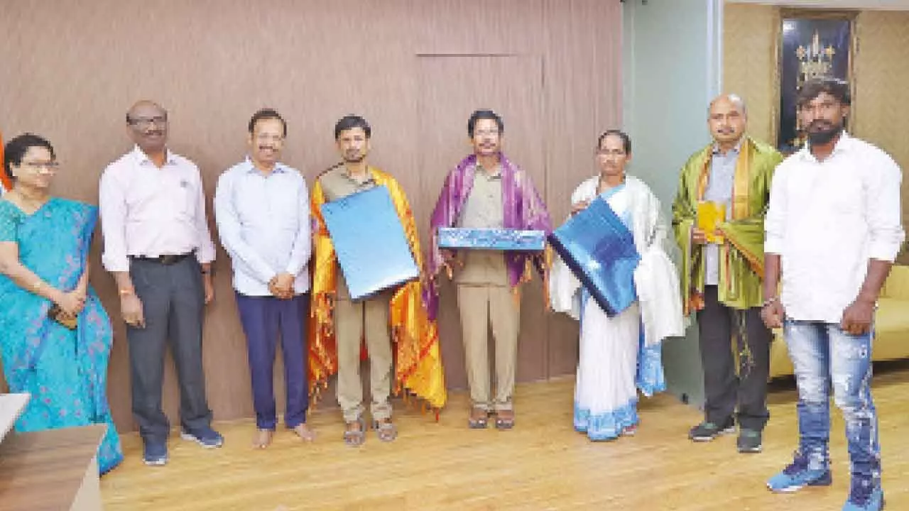 TGSRTC grants free lifetime pass for baby born in bus