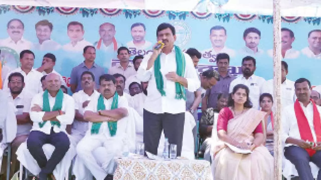 6,000 surveyors being recruited to fast-track Bhu Bharati: Ponguleti 6,000 surveyors being recruited to fast-track Bhu Bharati: Ponguleti