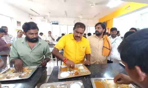 Minister lauds re-launch of Anna Canteens