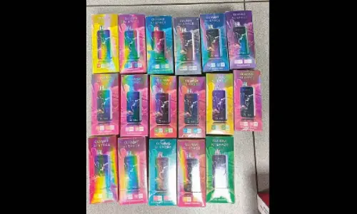 Cops bust gang supplying e-cigs, vapes to students in Abids zone
