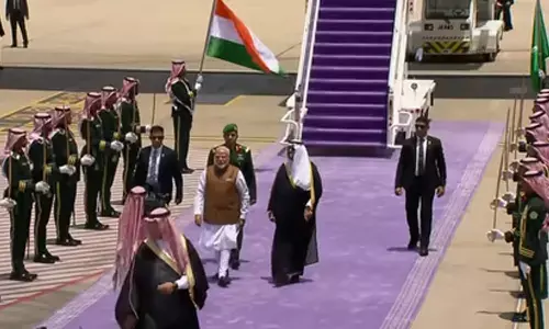 PM Modi begins Saudi Arabia visit, receives rousing welcome in Jeddah