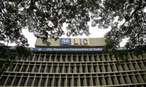 LIC’s new business premium surges to Rs 2.27 lakh crore in FY25