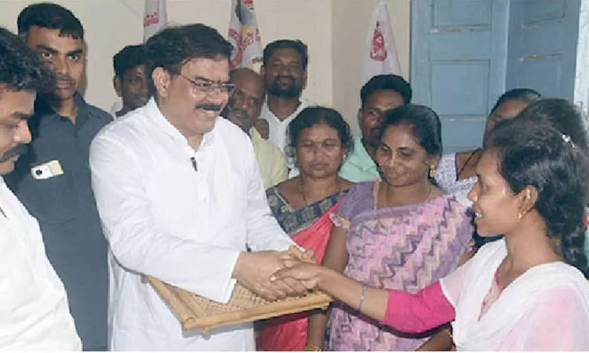 National-level market facilities for tribal products National-level market facilities for tribal products