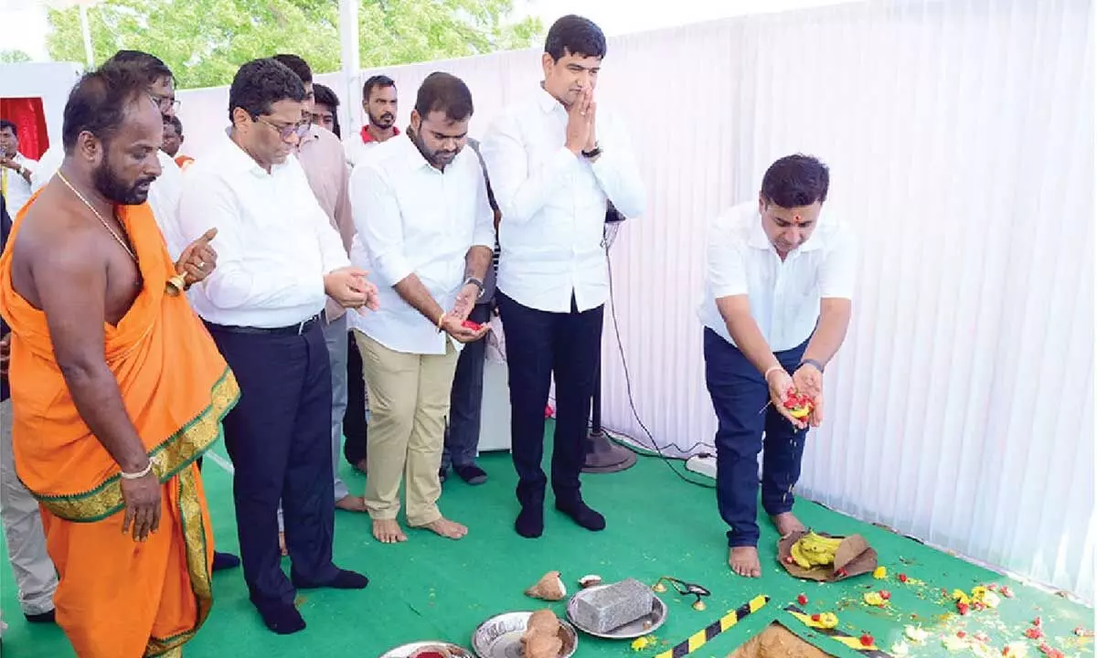 MSME Minister visits Sri City, lays foundation for Gupta Oxygen unit MSME Minister visits Sri City, lays foundation for Gupta Oxygen unit