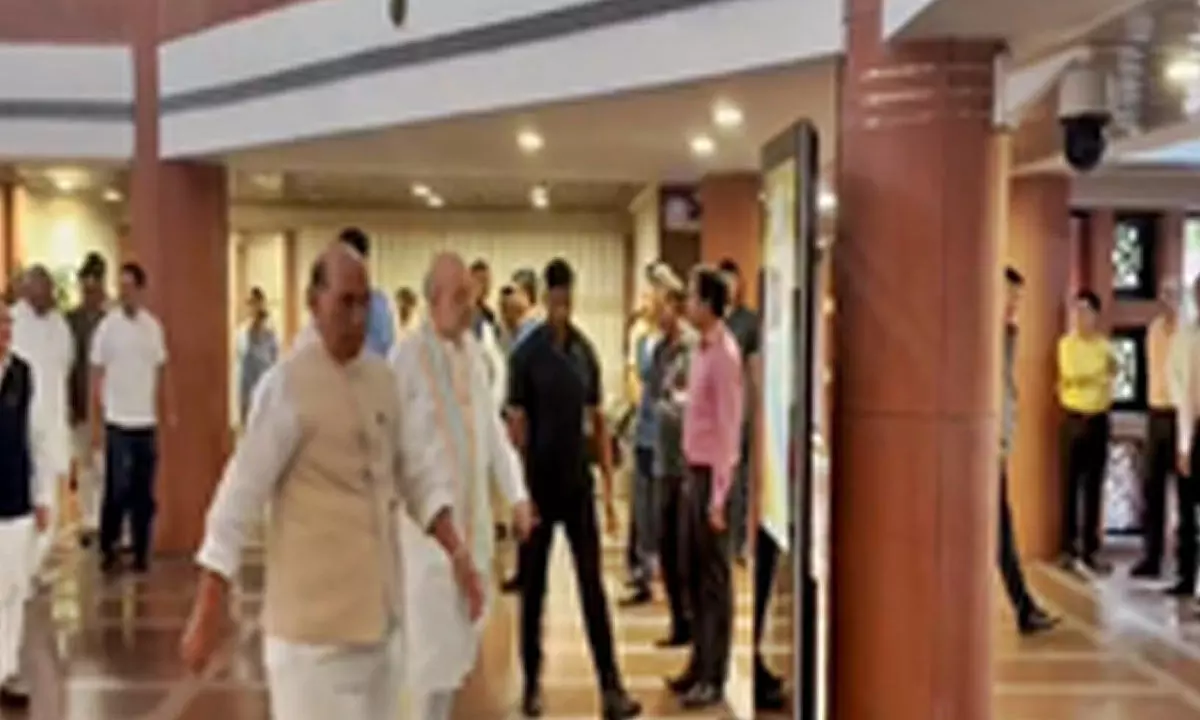 HM Amit Shah & Rajnath Singh brief all-party meet on Pahalgam attack