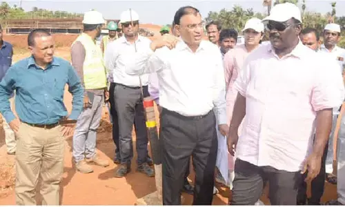 Collector assures farmers to solve land issues
