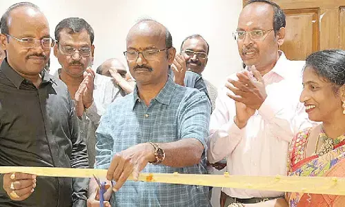 18 carat gold exclusive showroom opened