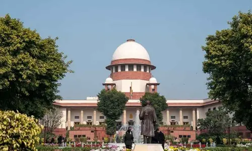 Centre defends Waqf Act in SC