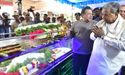 K’taka CM pays final respects to Bharat Bhushan, says 175 Kannadigas brought back from Kashmir