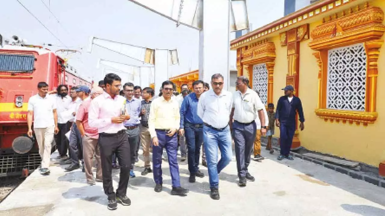 SCR officials inspect Kurnool City-Sec’bad section SCR officials inspect Kurnool City-Sec’bad section