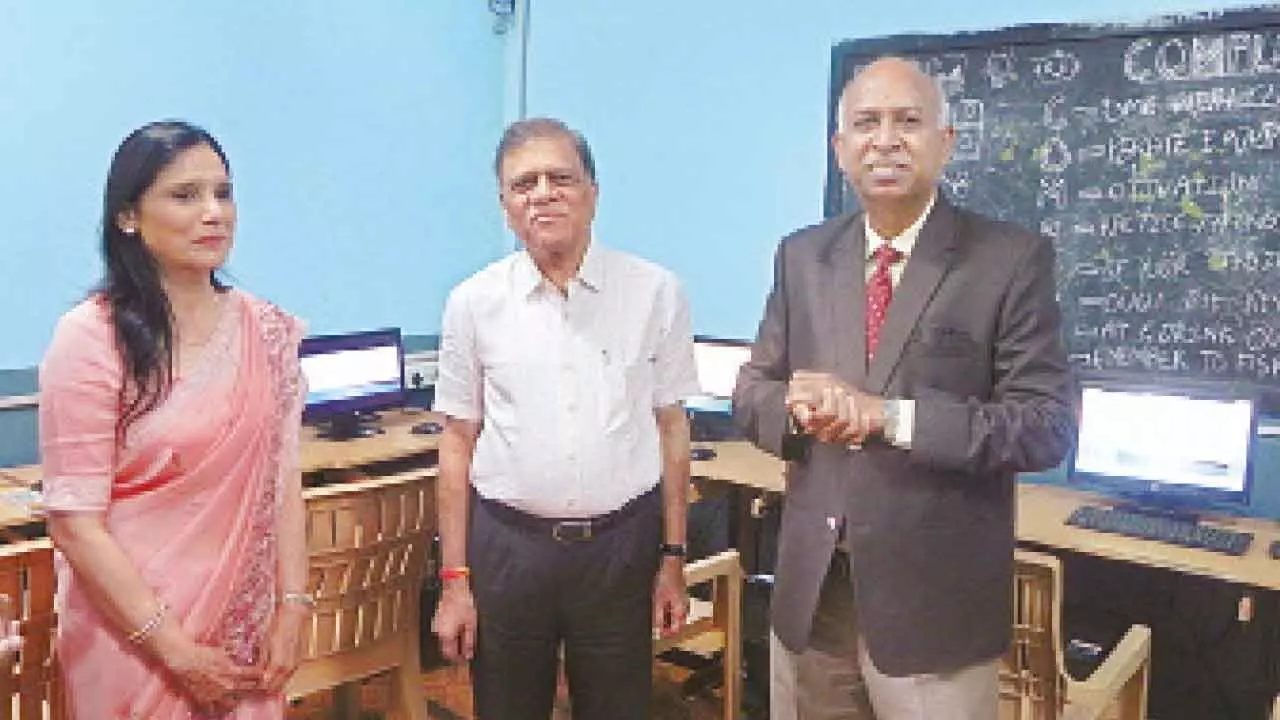 Mahesh Bank donates 10 PCs to school Mahesh Bank donates 10 PCs to school