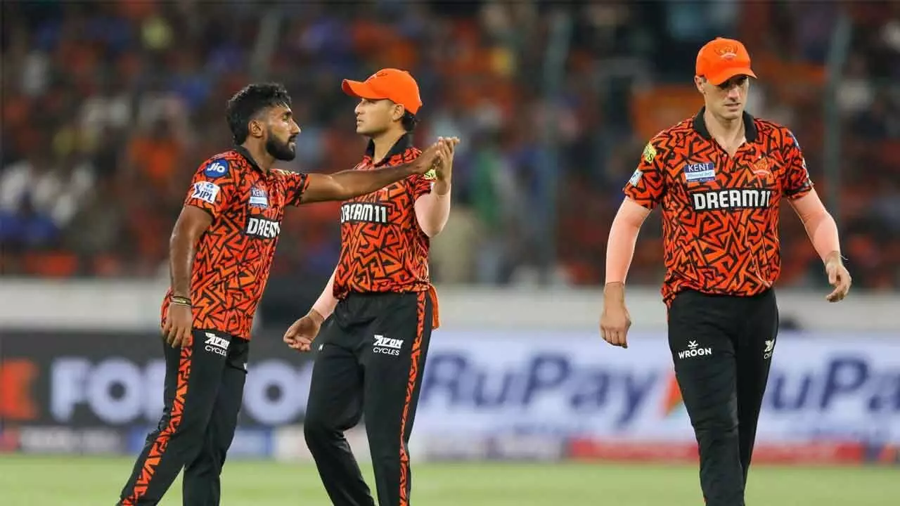 Chennai host Hyderabad in battle of survival