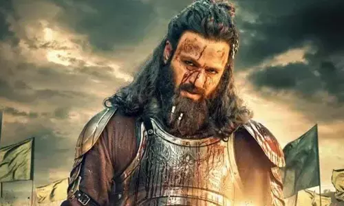 Vivek Oberoi’s fierce look as Zafar Khan unveiled in ‘Kesari Veer: Legend of Somnath’