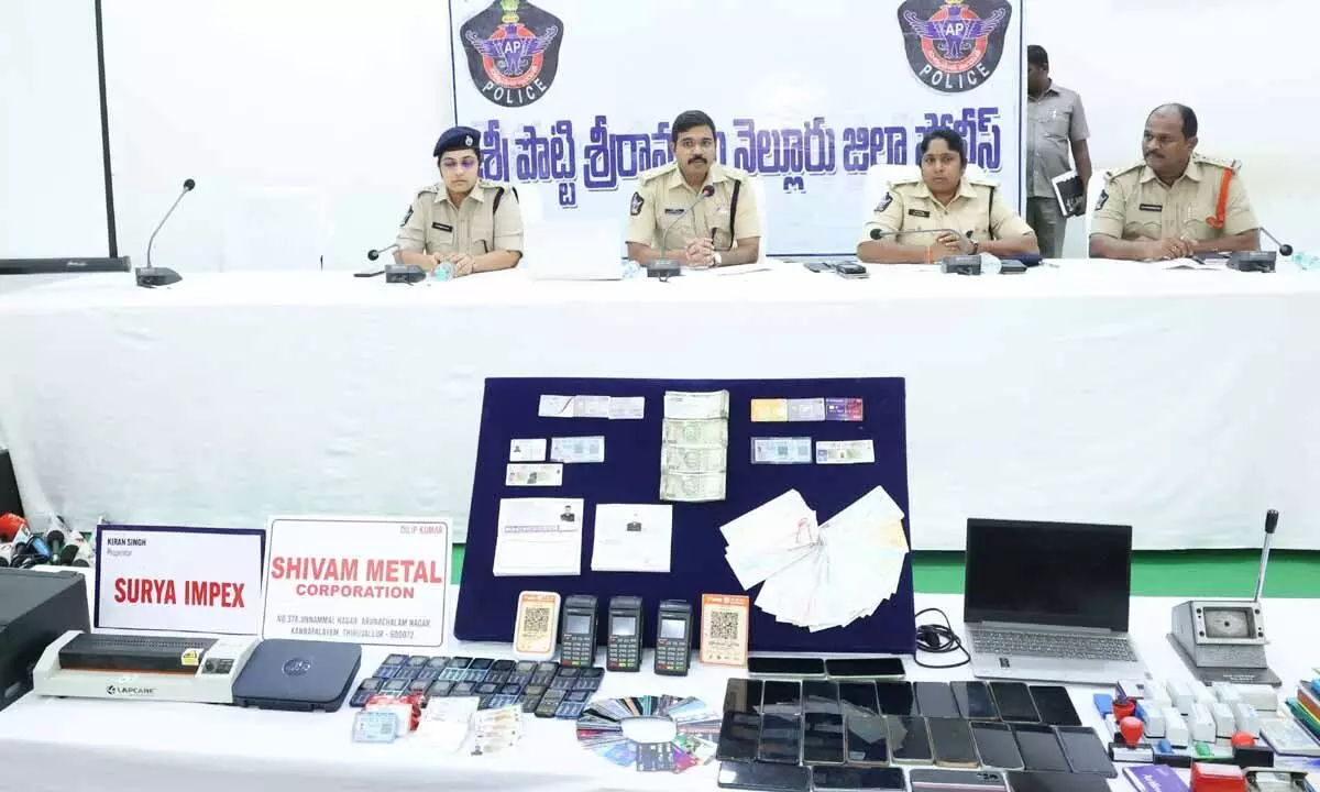 Five cyber fraudsters held