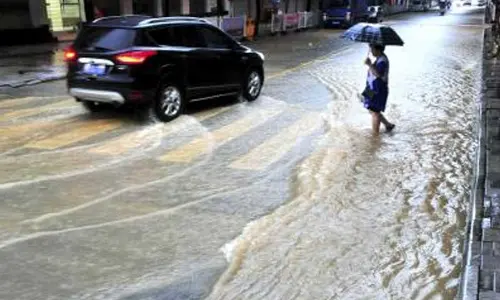 Guwahati to experience heavy rainfall all day today; several areas face power outage, flooding
