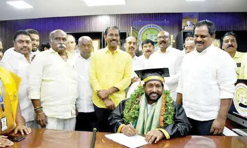 New Mayor assures to be accessible to people and address ward issues