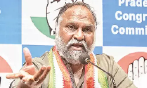 KCR must apologise to Rahul Gandhi: Jagga Reddy