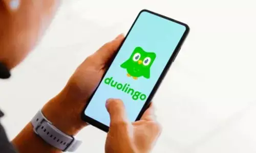 Duolingo Embraces AI, Begins Phasing Out Contract Workers