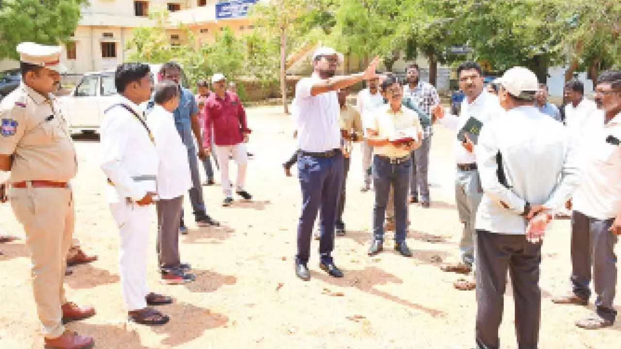 Arrangements inspected for Minister Ponguleti’s visit today Arrangements inspected for Minister Ponguleti’s visit today