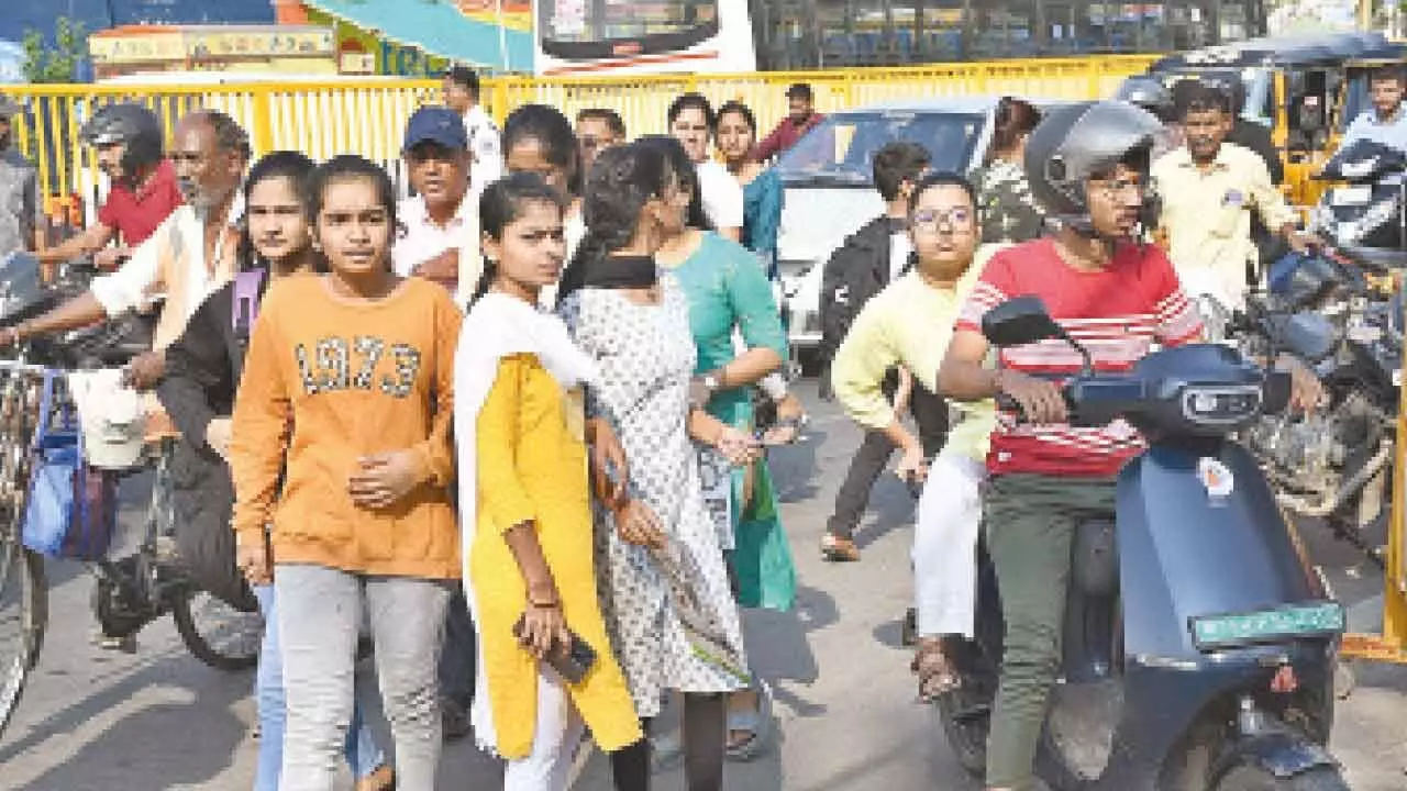 TG EAPCET 2025: QR codes help students reach exam centres easily TG EAPCET 2025: QR codes help students reach exam centres easily