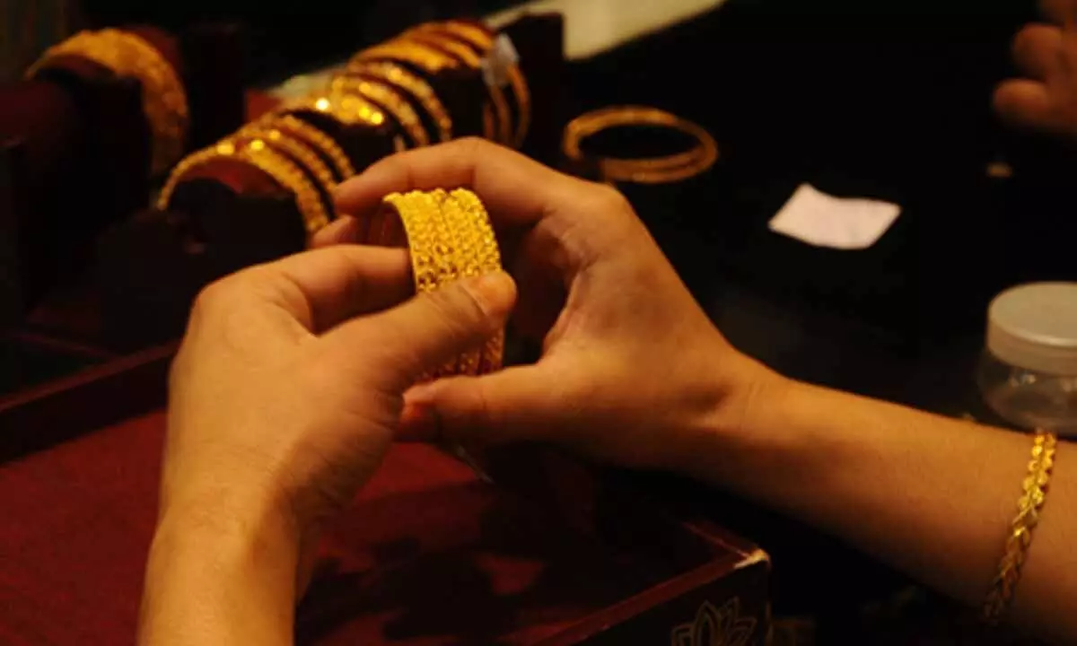 Gold may touch $3,300 per ounce in 2025 amid global worries; INR returns outshine USD: Report Gold may touch $3,300 per ounce in 2025 amid global worries; INR returns outshine USD: Report