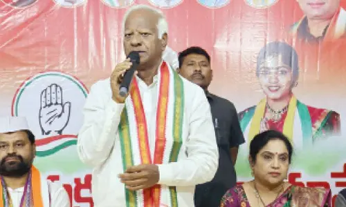 Encourage Cong cadres who work among people