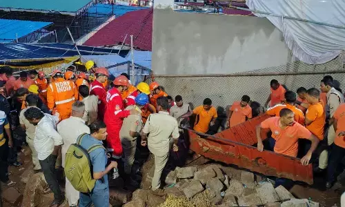 Eight dead in a wall collapse while waiting in a queue line at Simhachalam