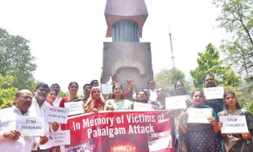 BRS corporators pay tributes to Pahalgam terror victims